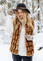 Load image into Gallery viewer, Toffee Mink Couture Faux Fur Hook Vest