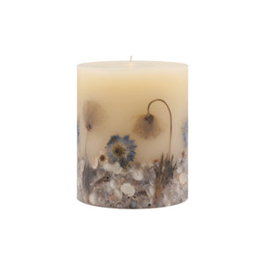 Rosy Rings Beach Daisy Round Botanical Candle - Wanderlustre